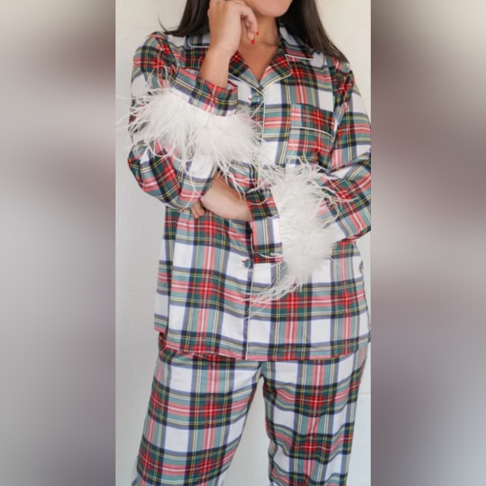 Matching Christmas Satin Pajamas Couples Set Bon Viviann - Women M & Men L